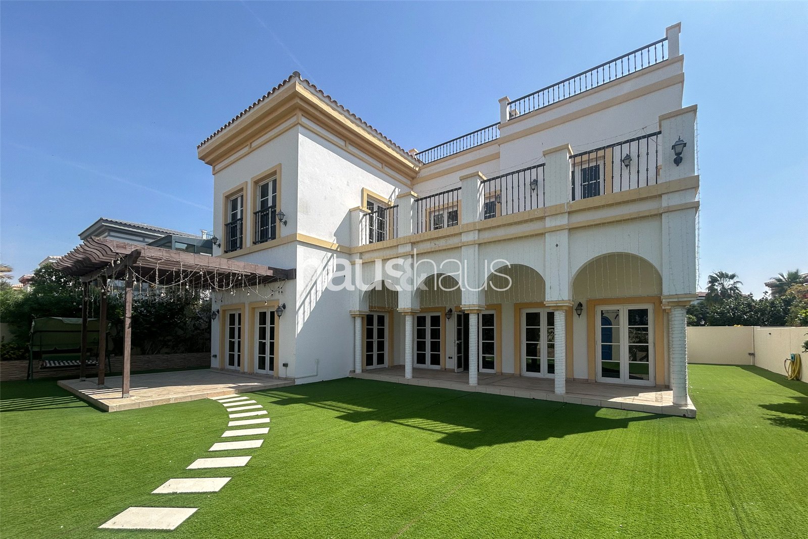Spacious Villa | Landscaped Garden | Vacant Now