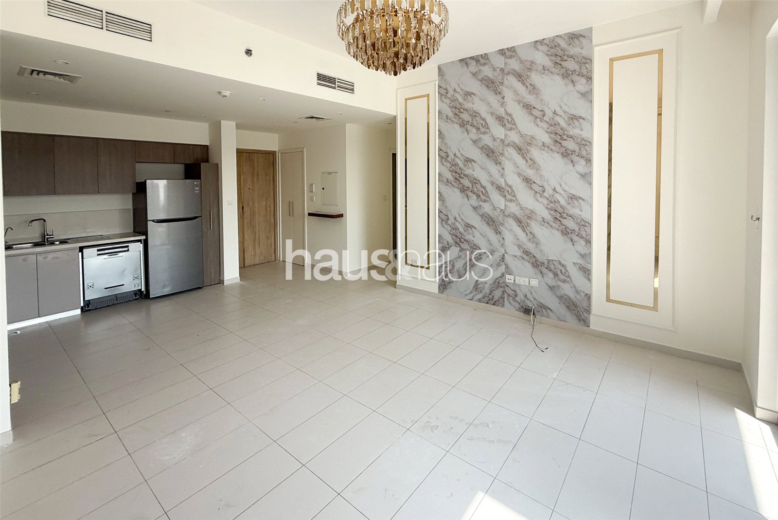 Upgraded | Extra Storage | White Goods Included