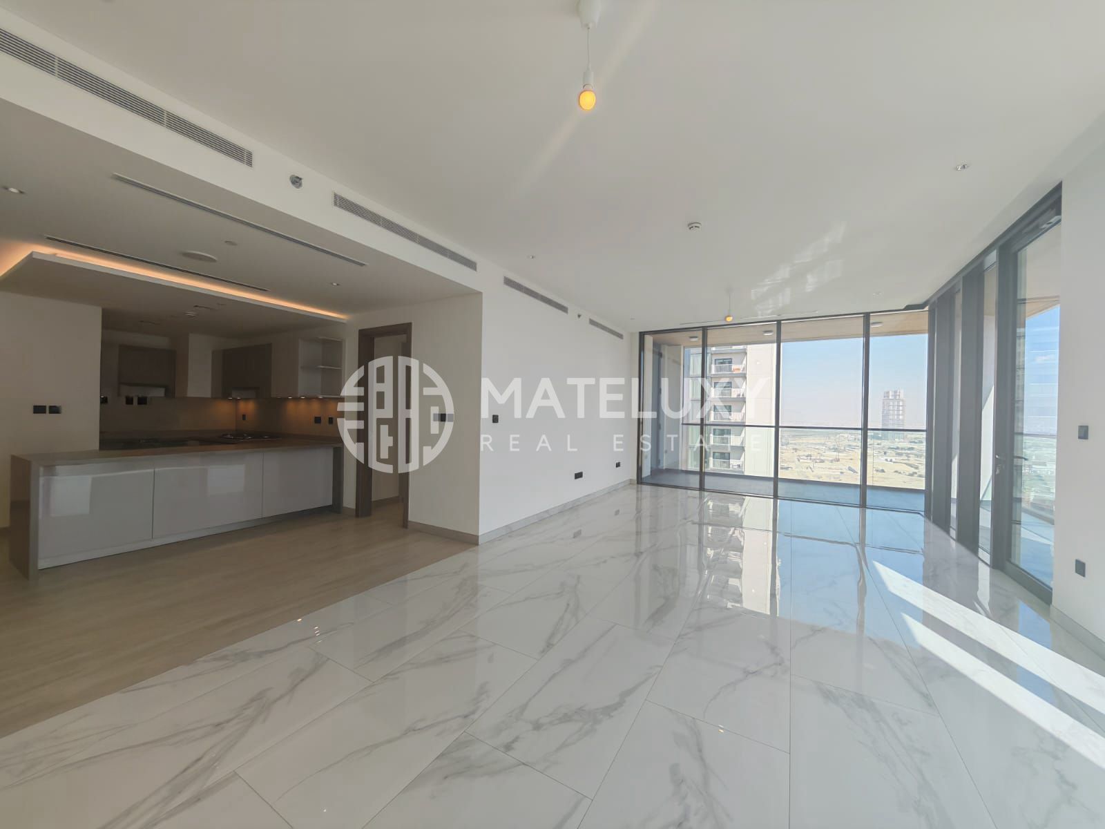 Unique Large 4 plus Maid Apartment Water View