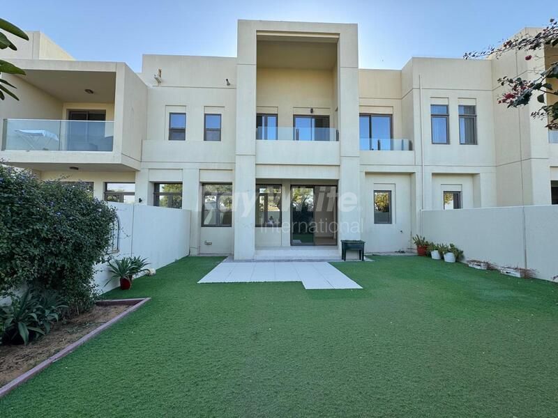 Single Row | Type D | Opposite the Pool and Park