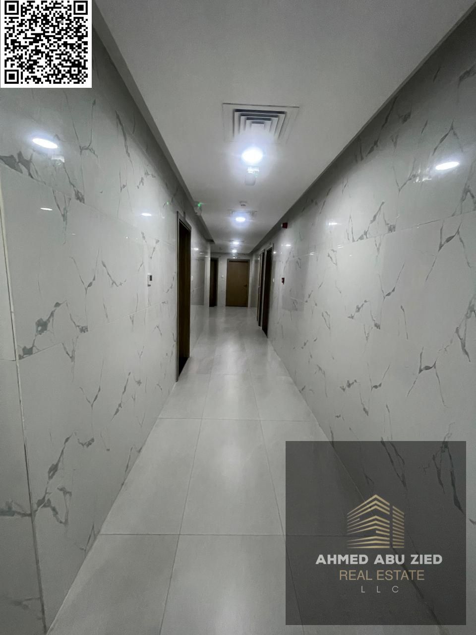 One-bedroom apartment for annual rent in Al Alia area, Ajman – Very clean, spacious apartment with a balcony, two bathrooms, high-end finishes, and a