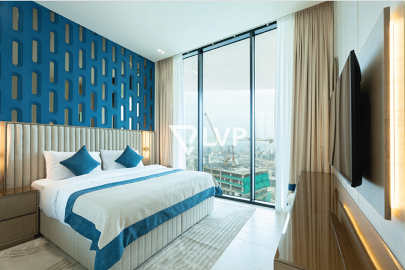 PREMIUM | VACANT | UP TO 12 CHEQUES | HOT DEAL