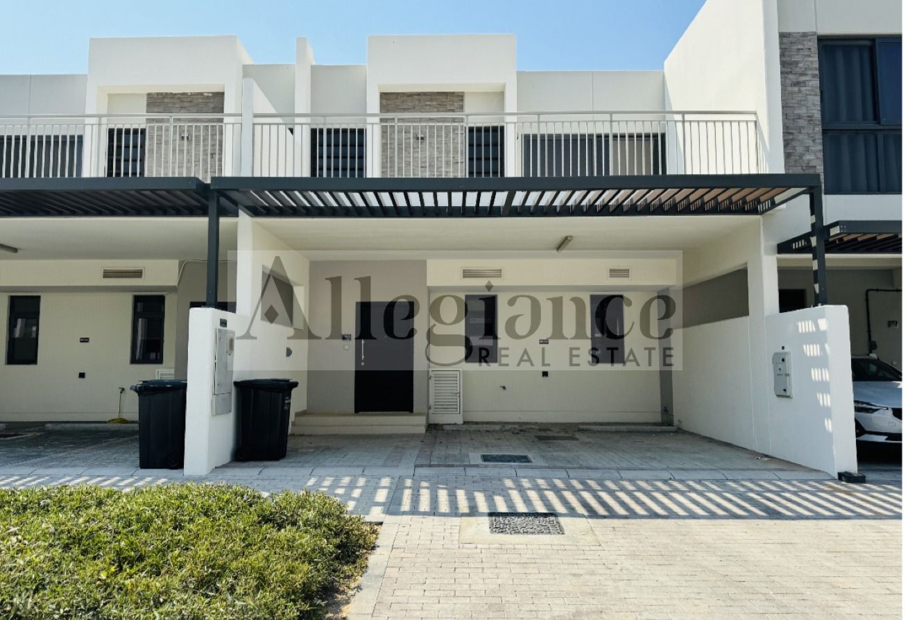 Single Row | R2-MB | 3 + maid's | Furnished