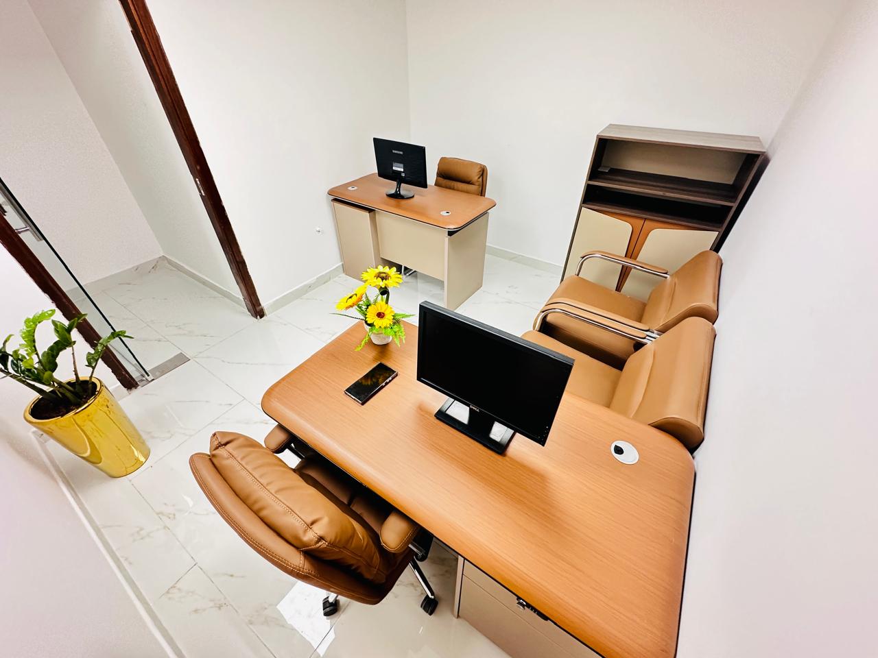 Beautiful Office for rent in Dubai | direct from owner | no commission
