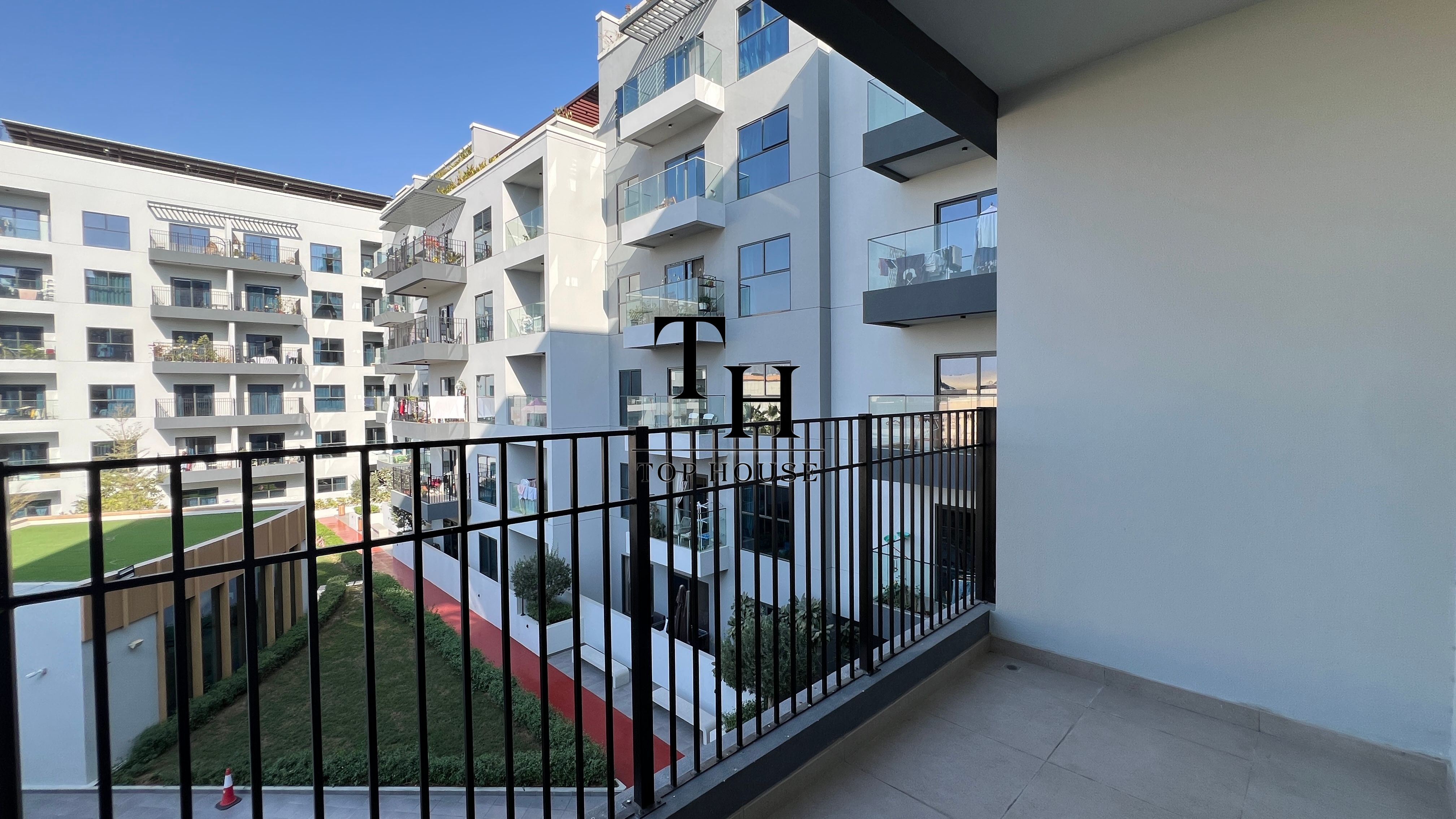 Ready to Move | Spacious 2 Bed | 5 mins to Metro