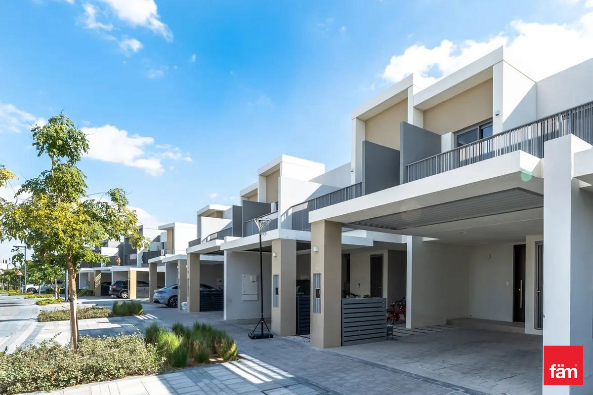 Best Price | Multiple Options | Next To Park |