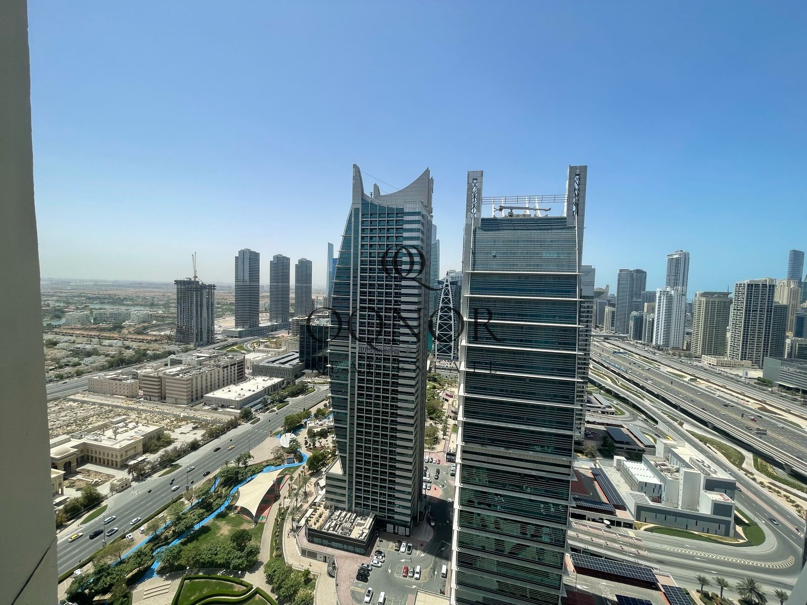 UPGRADED 2 BEDROOM | BREATHTAKING SKYLINE VIEWS | HIGH FLOOR