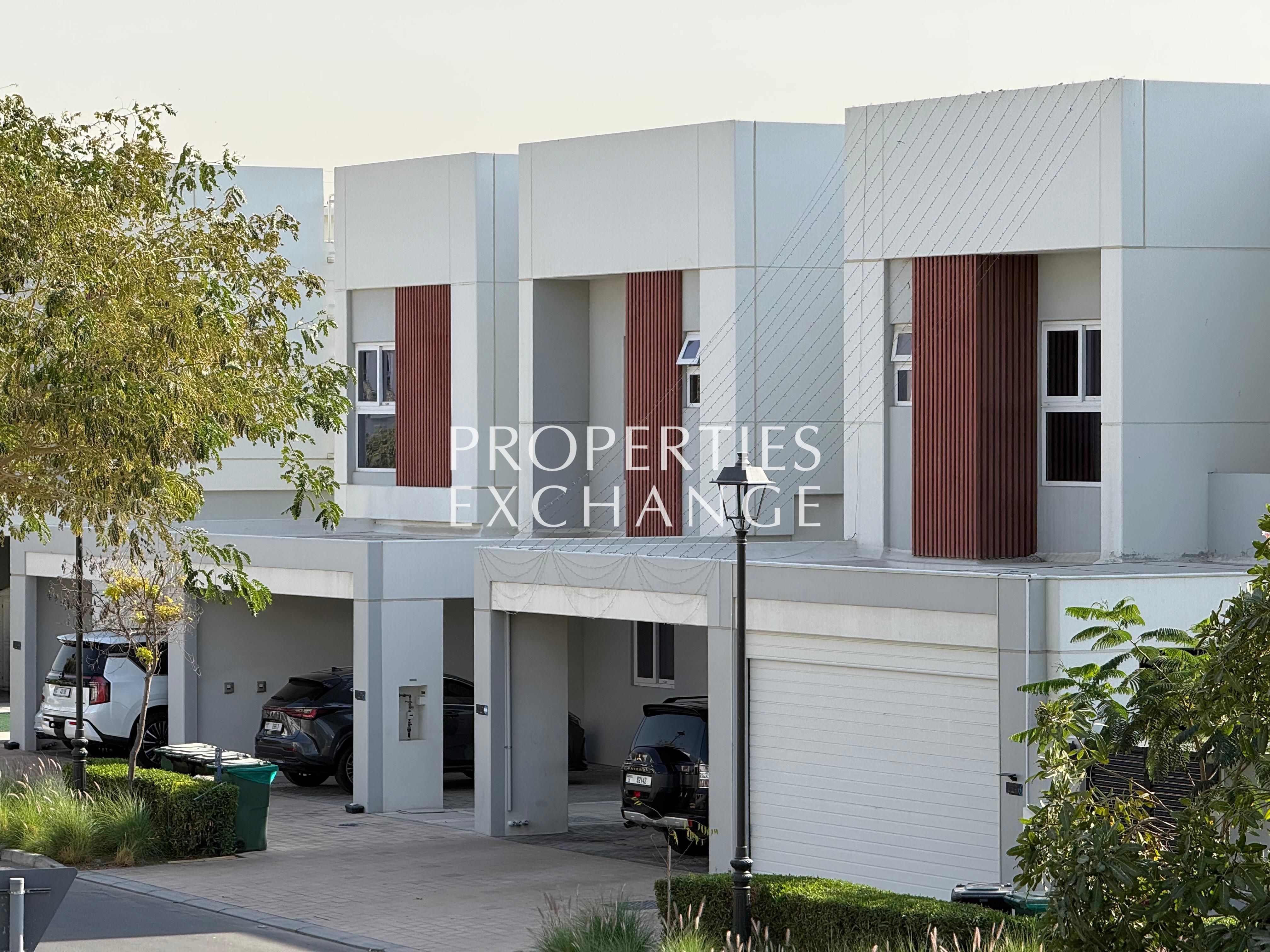 RENTAL SINGLE ROW | END UNIT | VASTU| FURNISHED