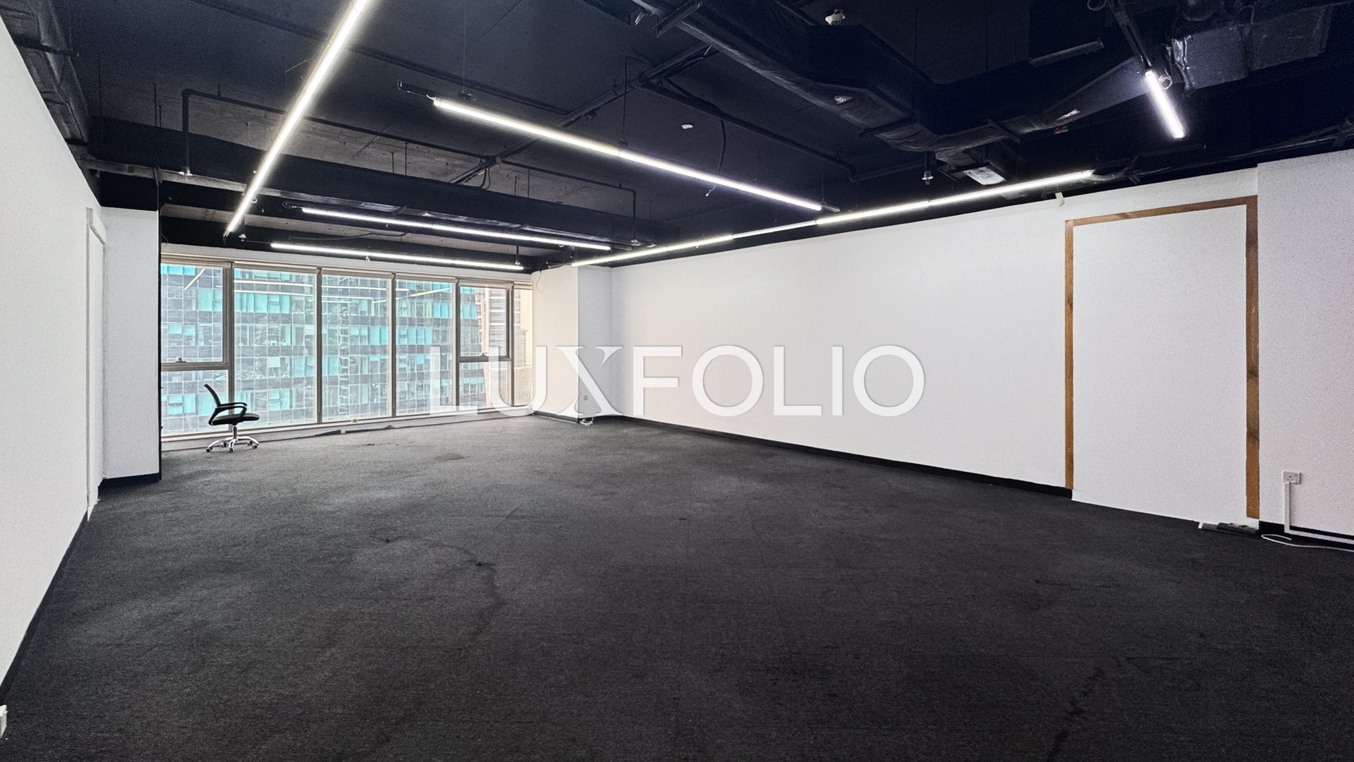 Canal View | Close to Metro | Open Space