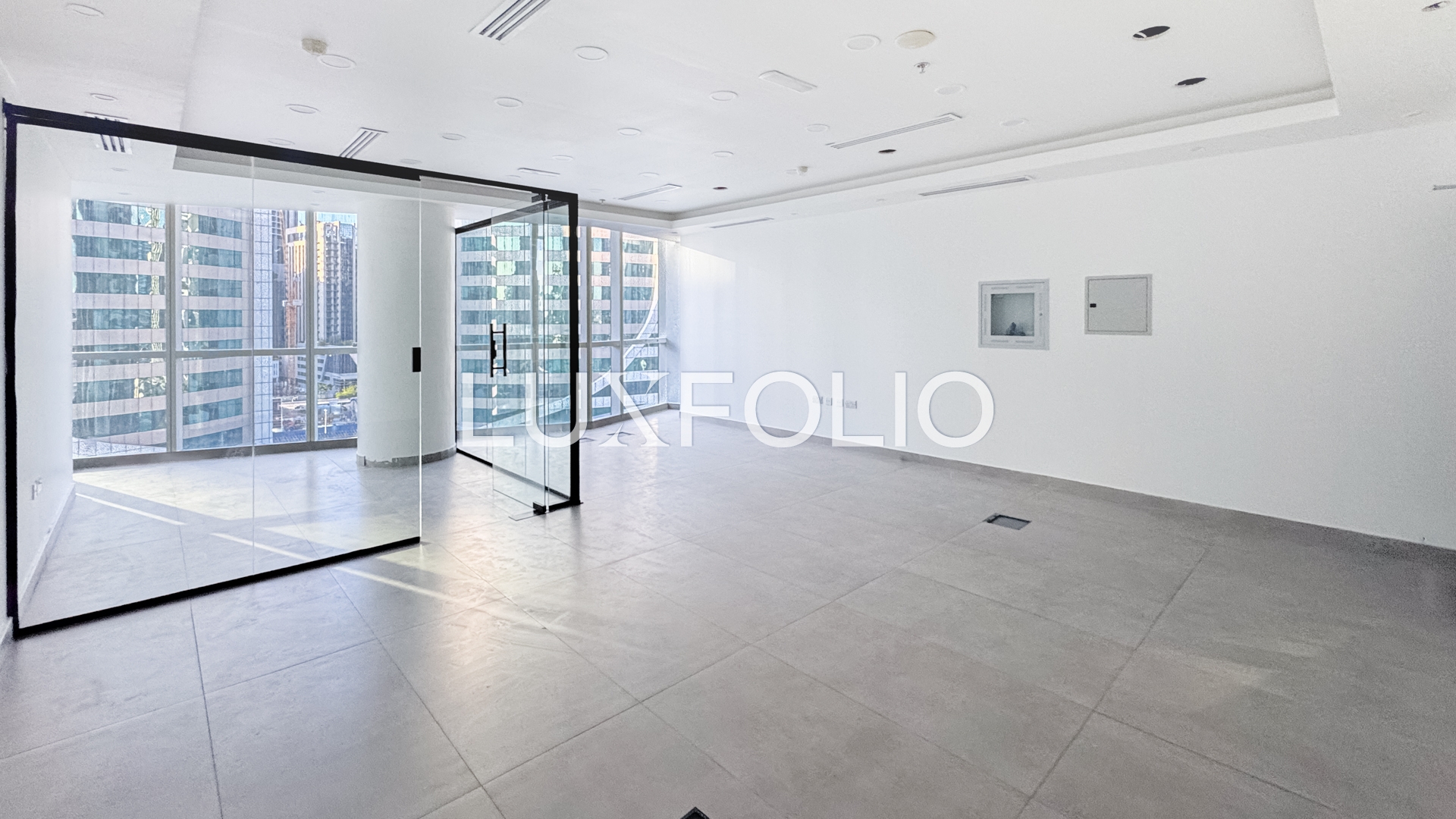 Prime Location | Partitioned | Fitted