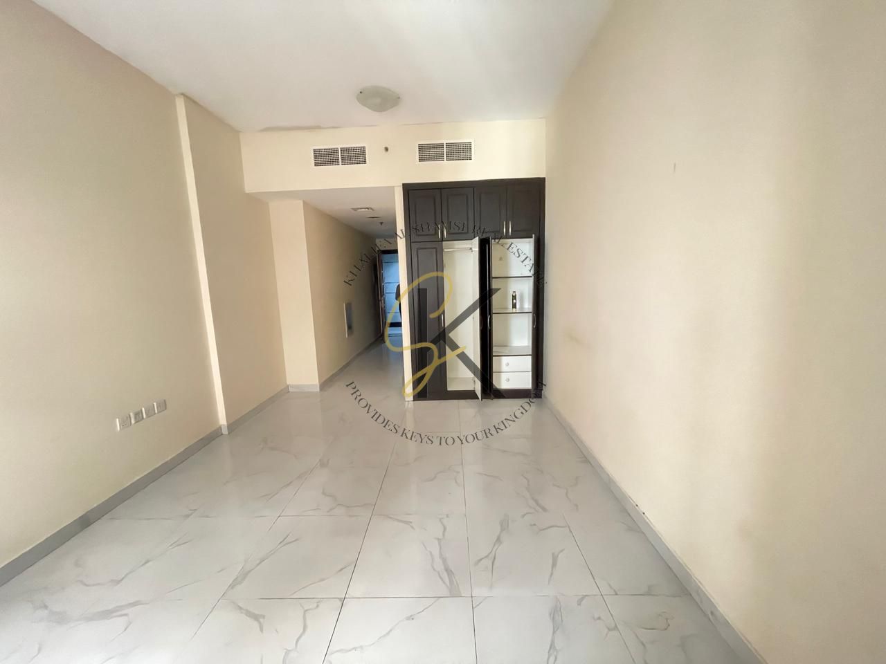 Spacious 550 Sqft Unfurnished Big Studio for Rent in Muwailah Commercial, Sharjah | Prime Location | Full Amenities
