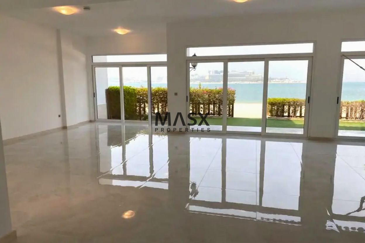 Beachfront | Sea View | 5 Bedroom Villa | Palm Jumeirah