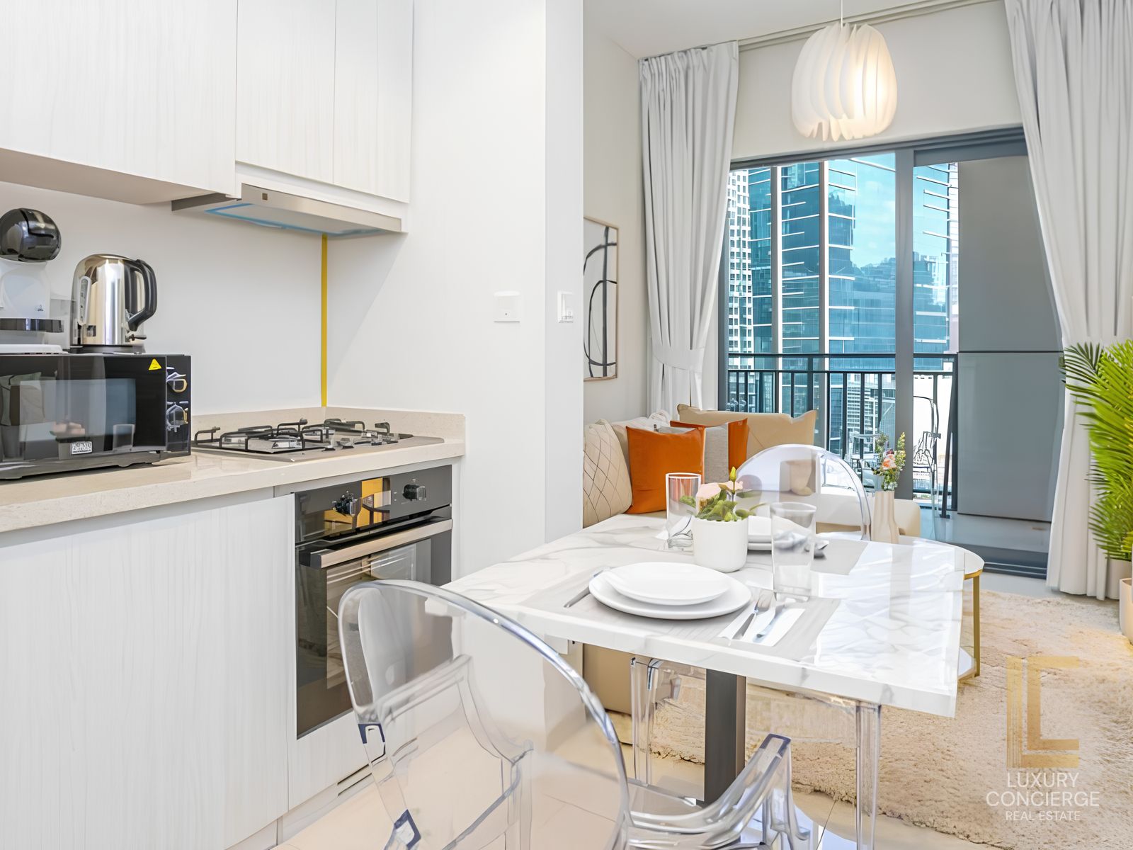 FULLY FURNISHED | PRIME LOCATION | FLEXIBLE CHQS