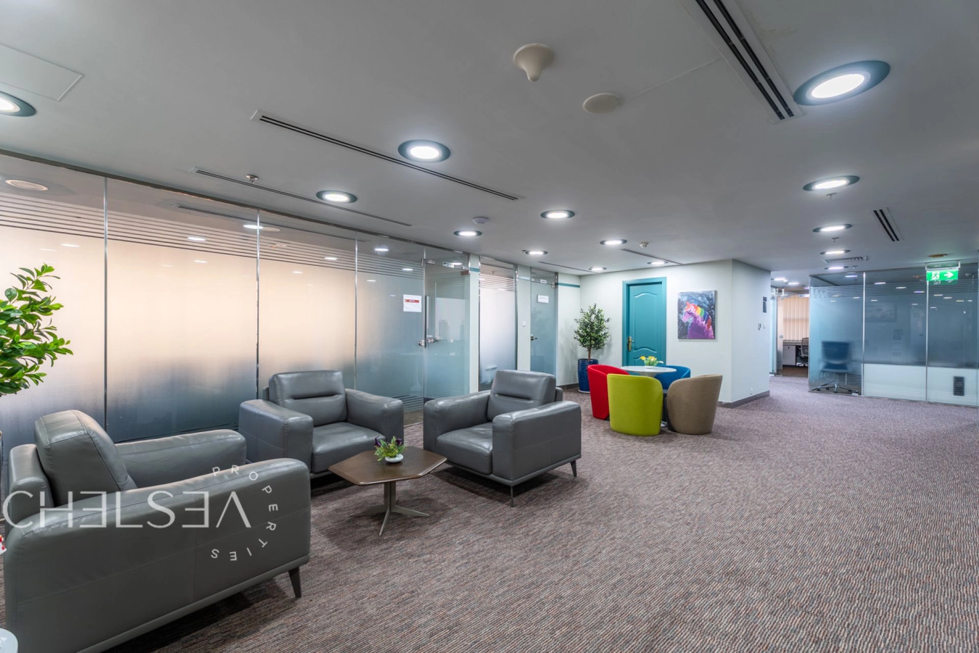 COMMUNITY VIEW | BUSINESS CENTER | MORE OPTION