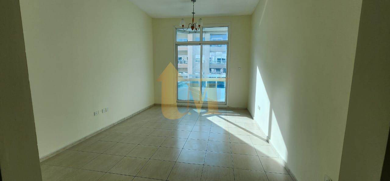 1 Bedroom|Ready to Move |Balcony in Axis Residence