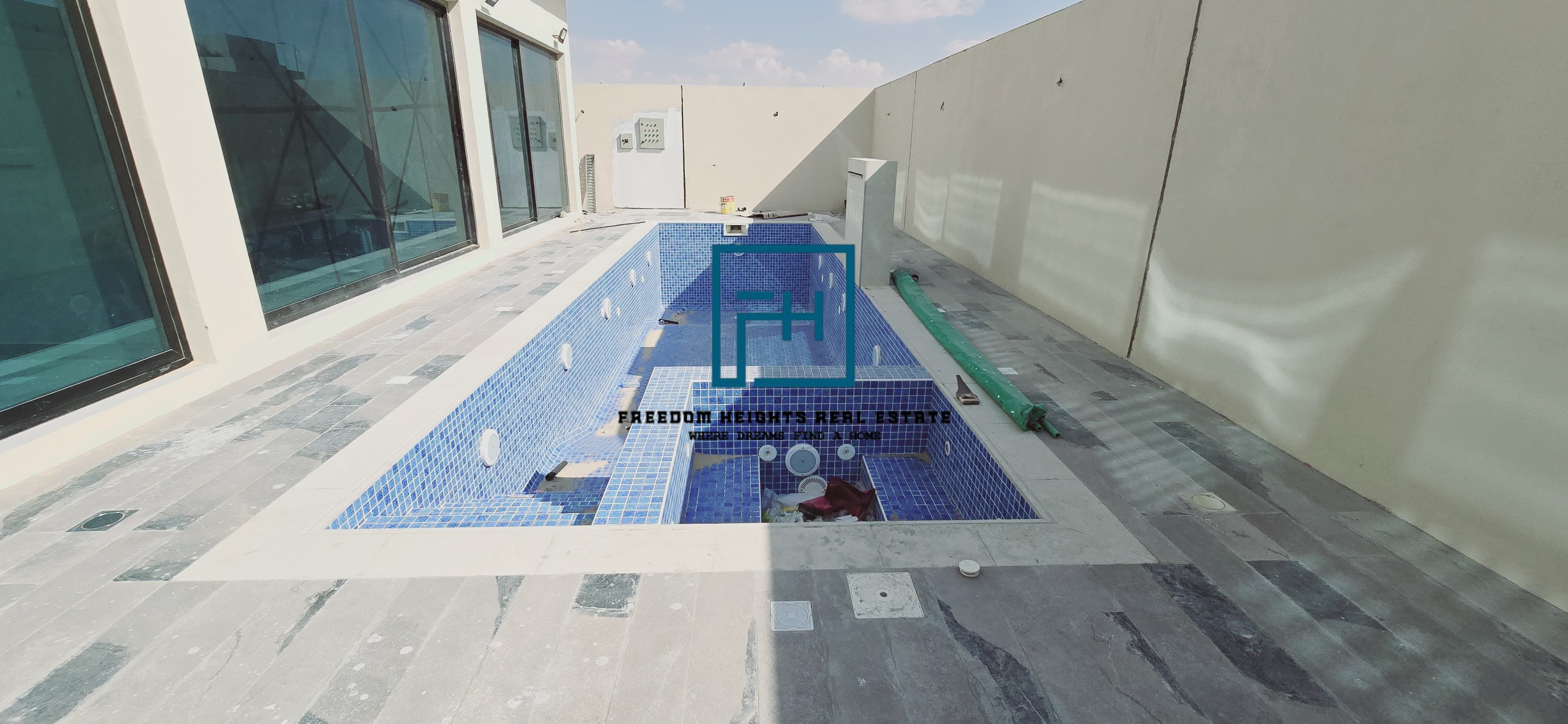 Luxurious 10-Bedroom Villa with Pool, Terrace & Spacious Interiors