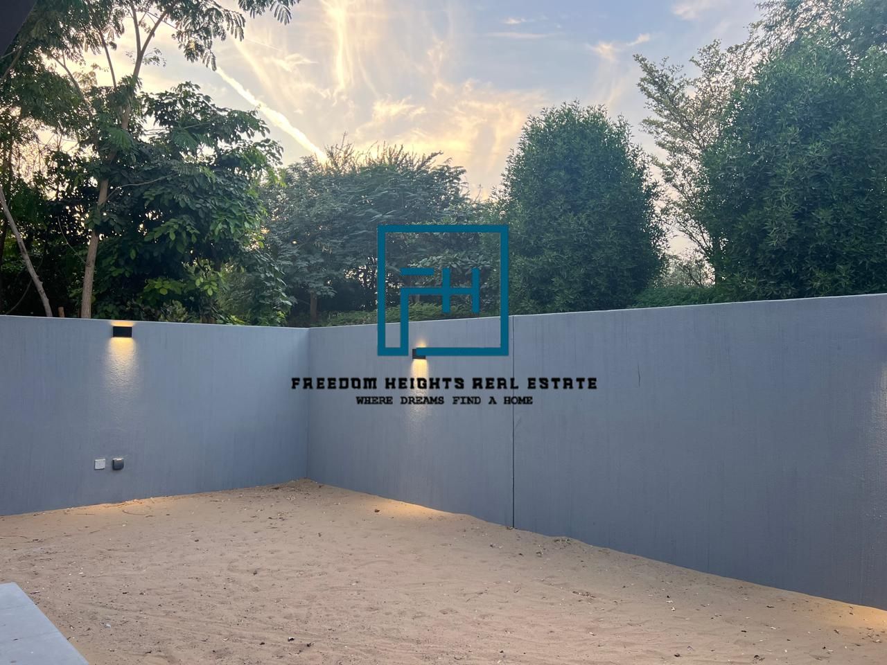 Corner unit/ BRAND NEW/3 bedrooms/ maid room/ available for rent