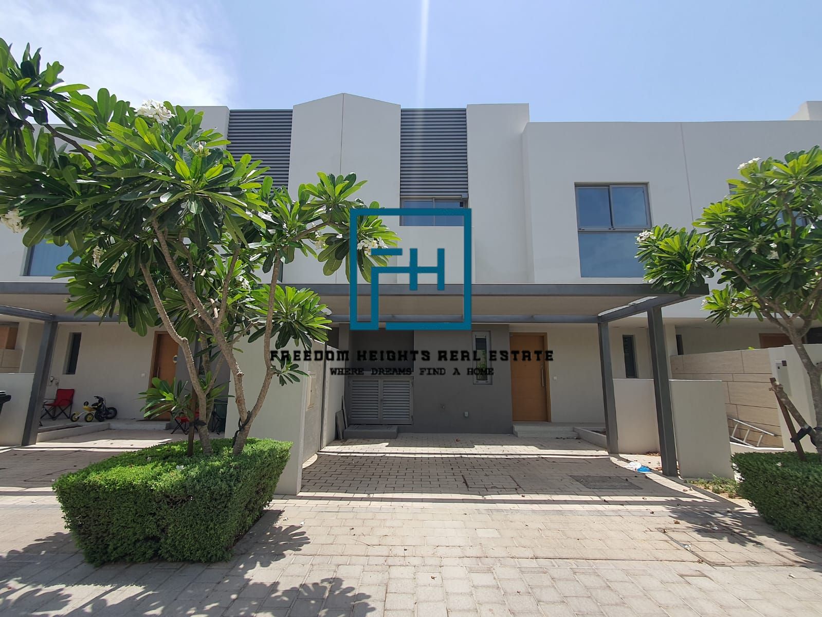 **Premium 3-Bedroom Townhouse for Sale in Zahia - Lilac Phase**