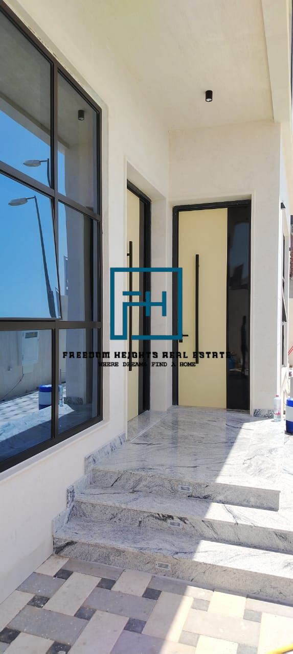Luxury 5 bed Villa for Sale | Hoshi - Sharjah