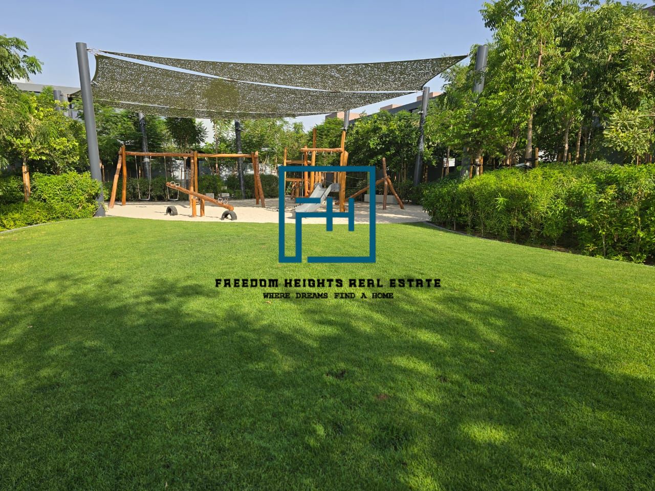 Elegant 4BR Townhouse for Rent in Robinia
