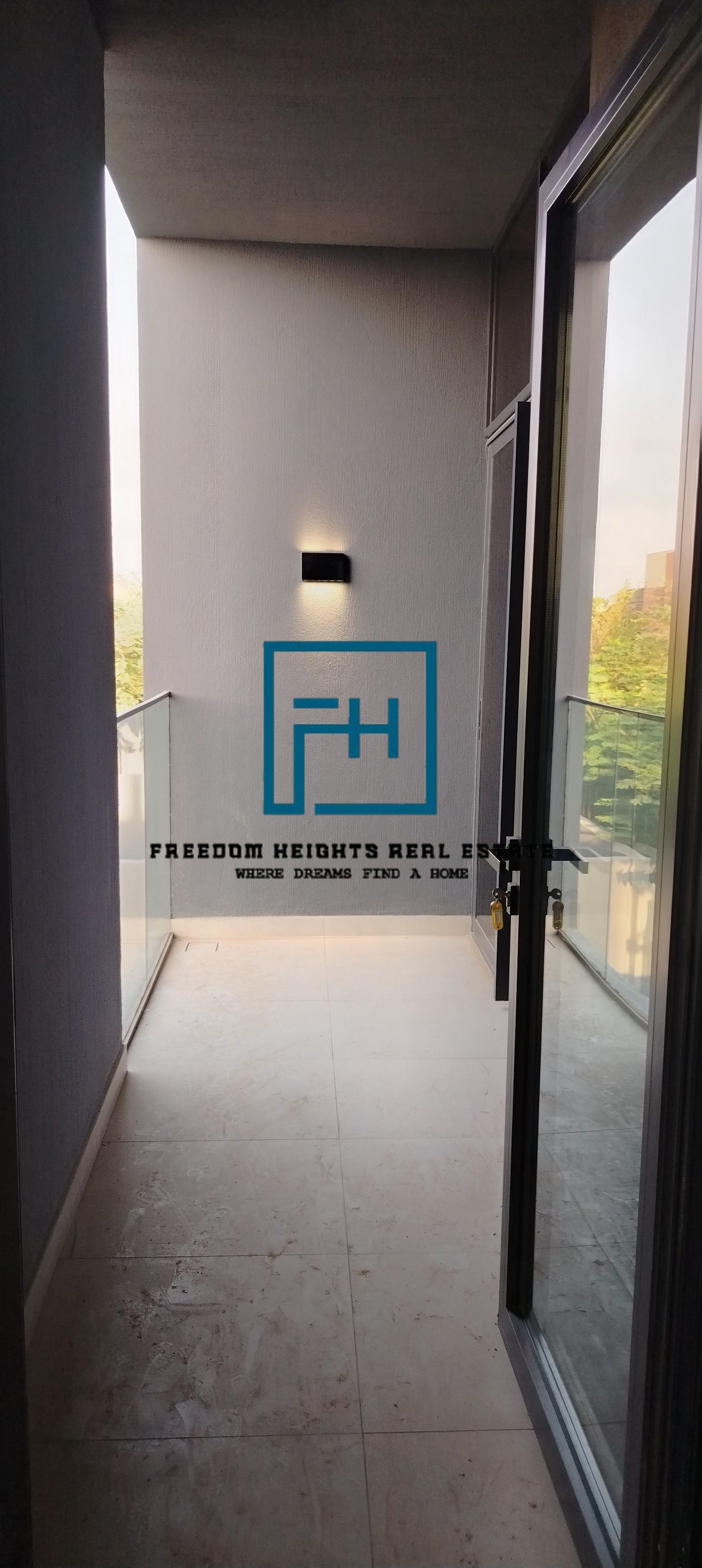 CORNER UNIT | MAJLIS | PRIME LOCATION