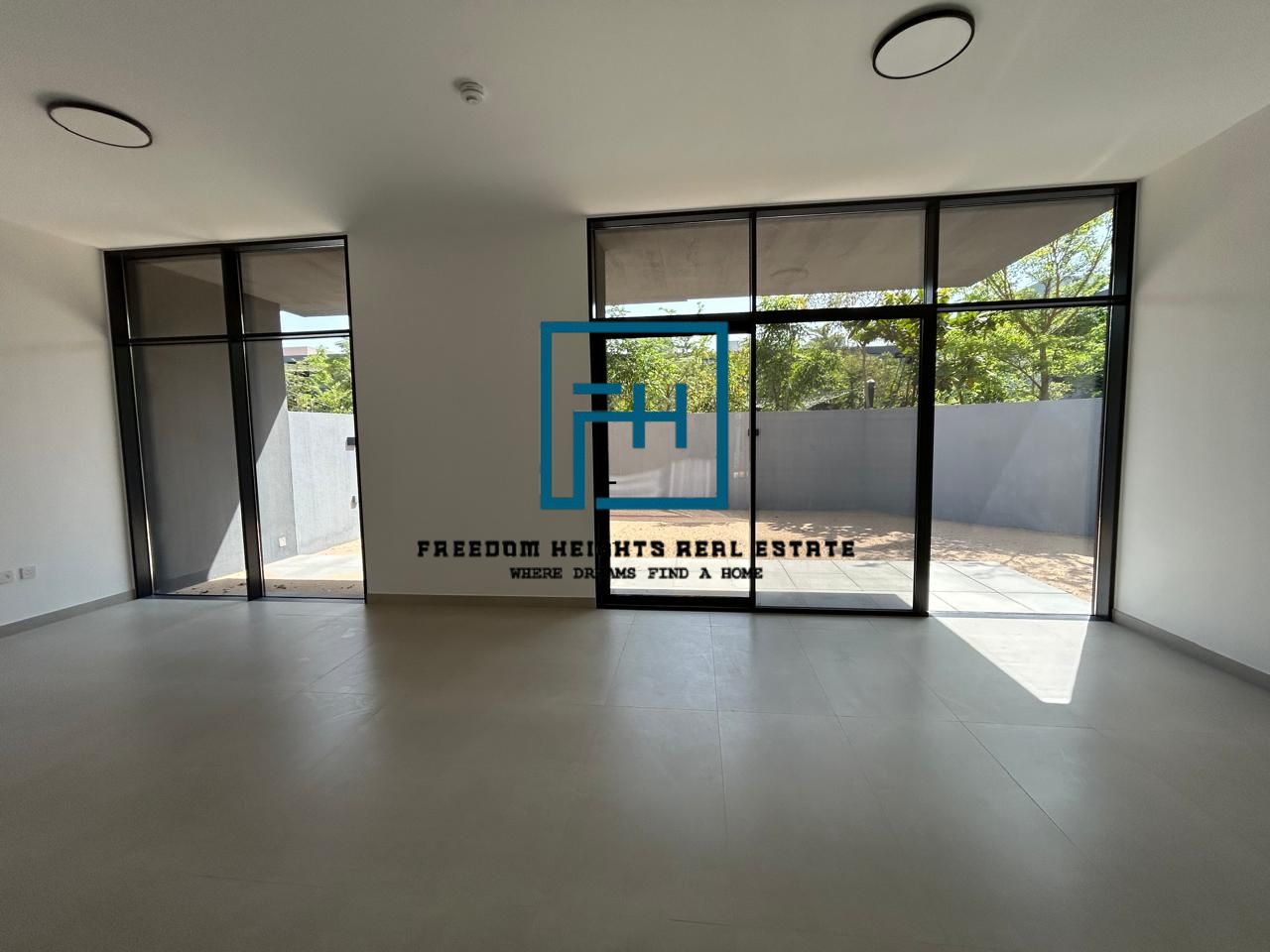 CORNER UNIT | FREEHOLD | MAJLIS | MORE PRIVACY