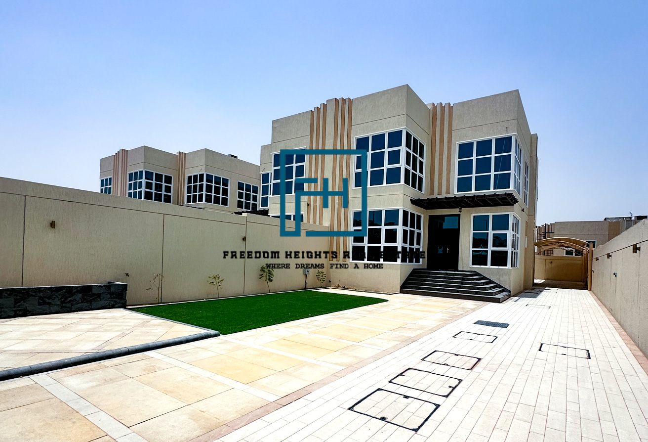 Fully Furnished 4-Bedroom Luxury Villa with Patio