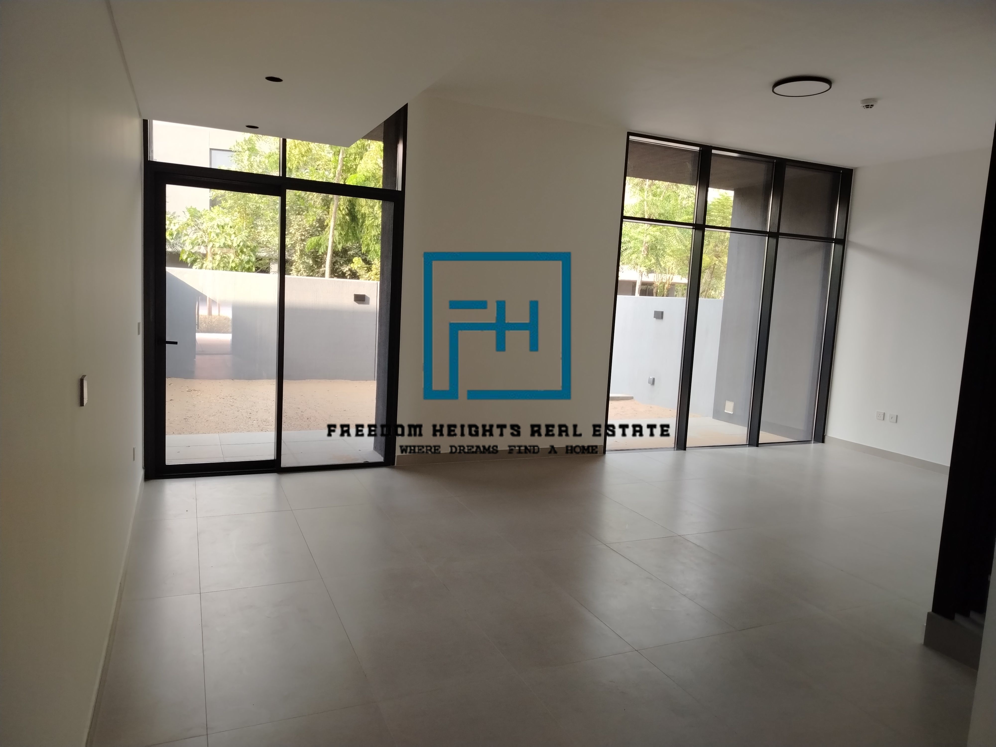 4BED MIDDLE | FREEHOLD | FULLY PAID | SINGLE ROW