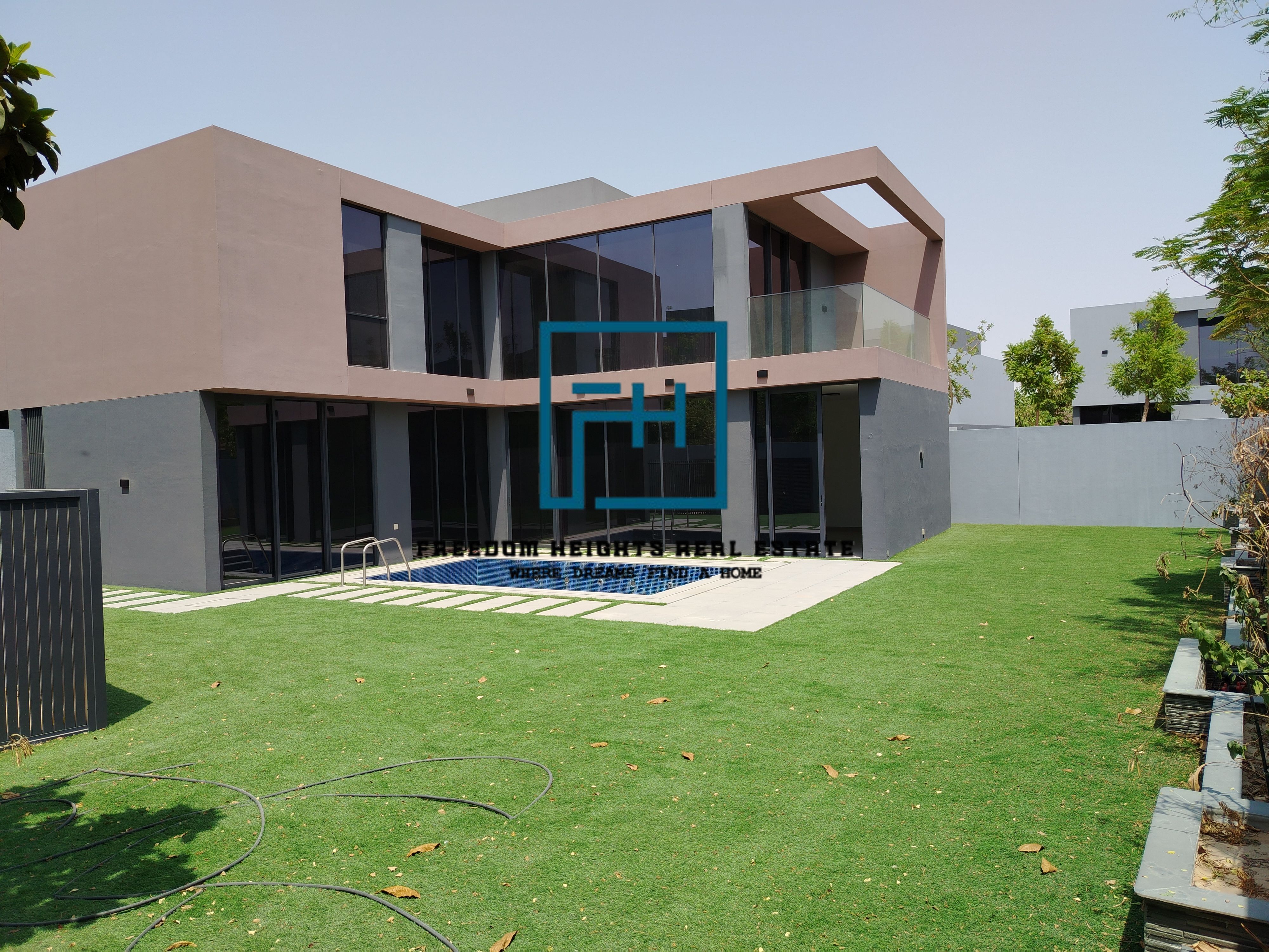 4BED | POOL | MAJLIS | GARDEN LANDSCAPE WITH FOUNTAIN AND LIGHTING
