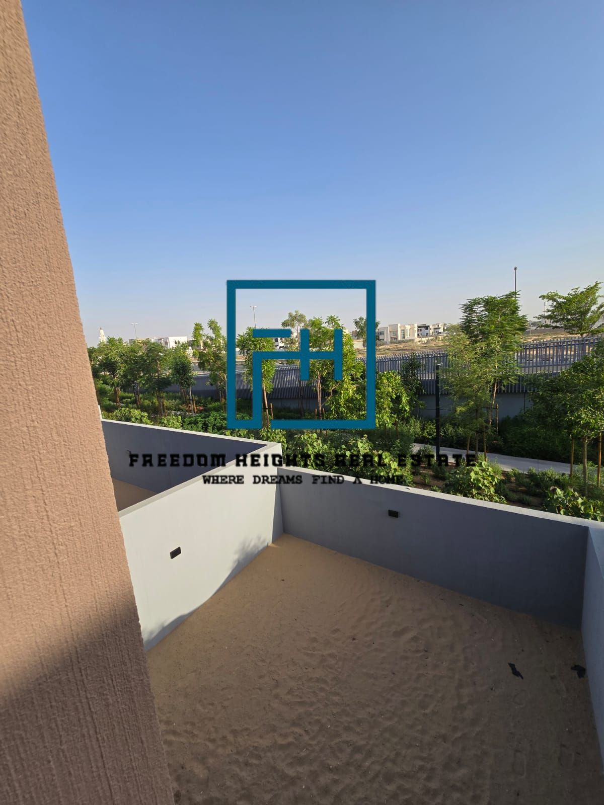SINGLE ROW | MORE PRIVACY | GOOD LOCATION