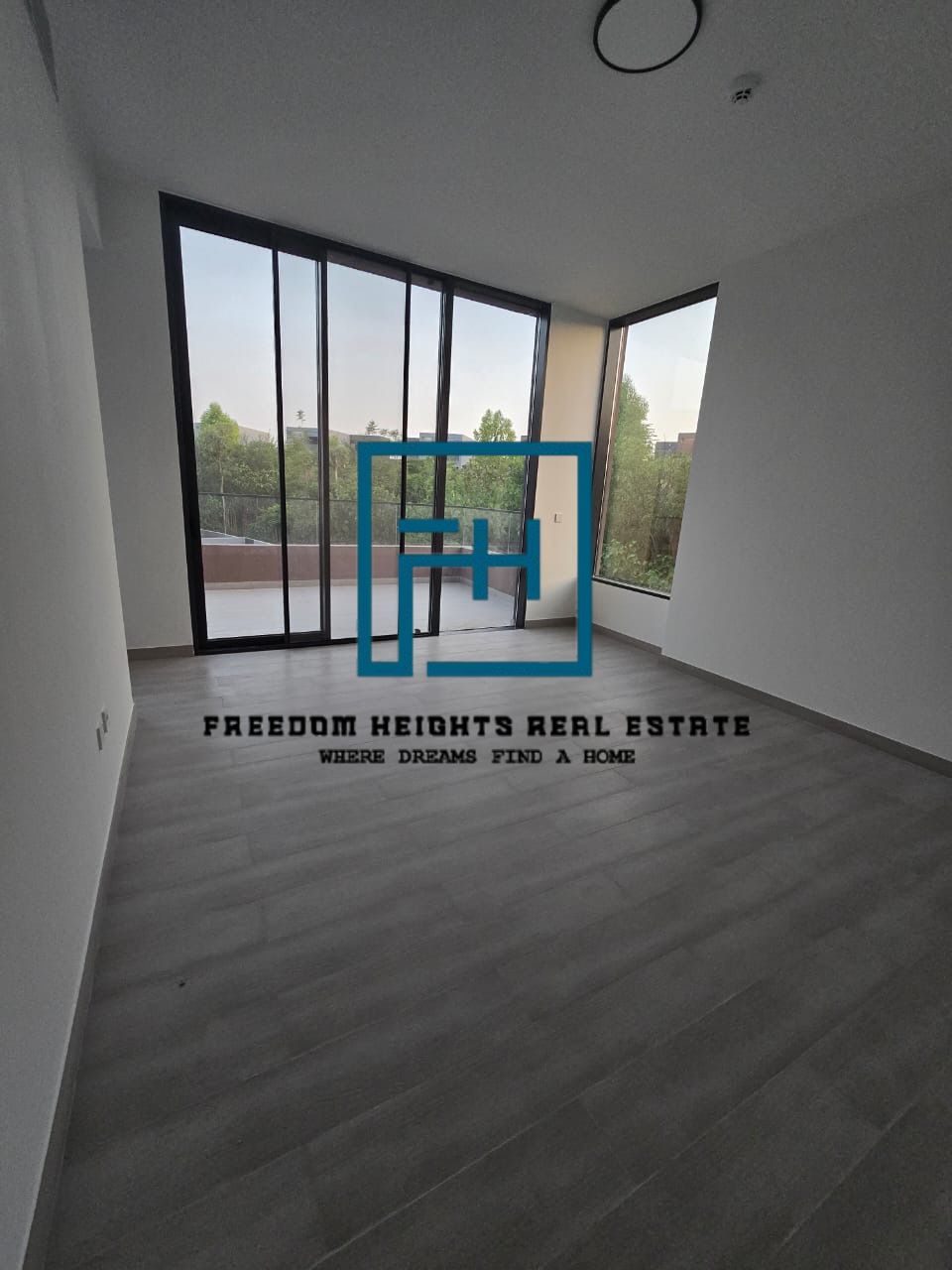 Luxury Living: Brand New 5 BR Villa with Pool in the Forest