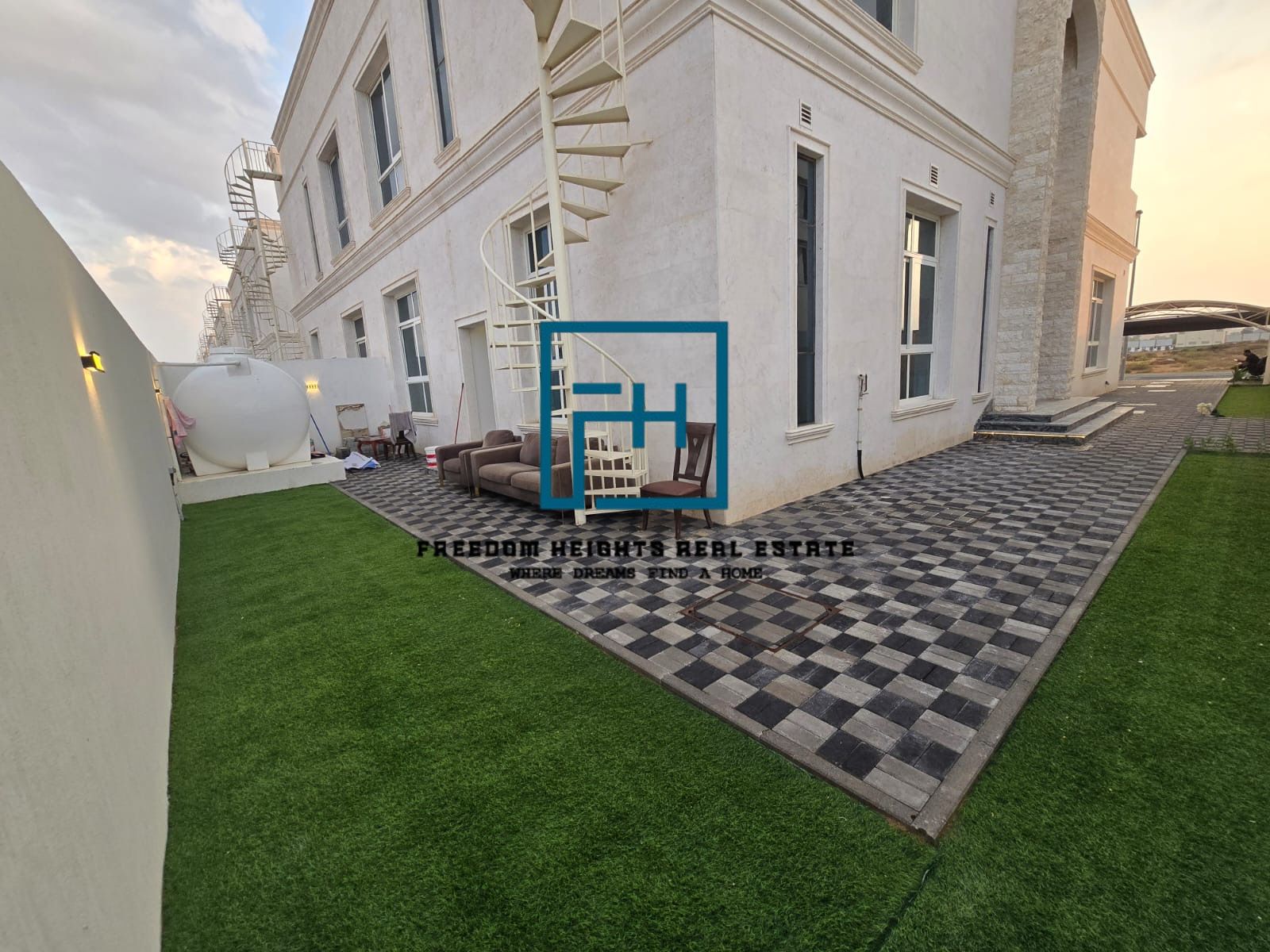 5 bedrooms townhouse available for sale in Al tay east, Sharjah. New handover.