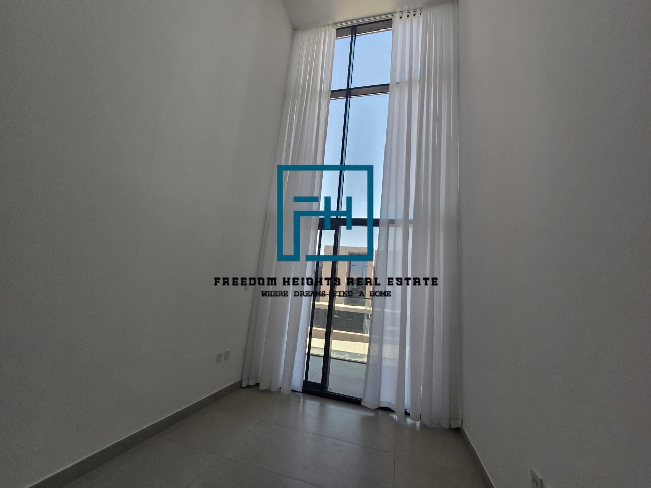 3 bedrooms 1 master bed near amenities available for sale.