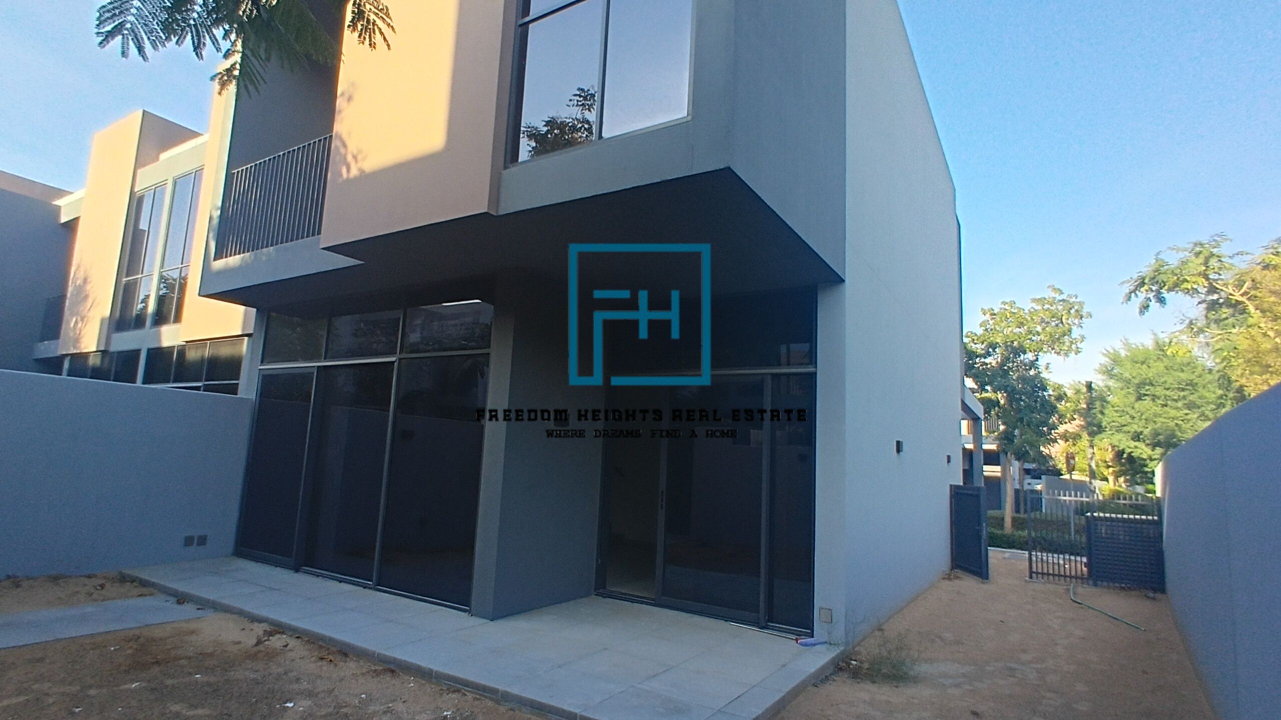 Luxury 3-Bedroom Corner Townhouse for Sale – Sendian, Masaar, Tilal City, Sharjah Discover elegant forest-inspired living in this luxury 3-BHK corn