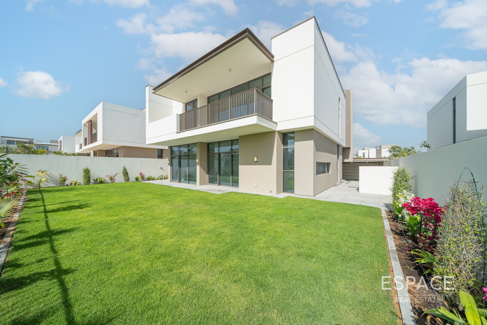 Park View | 5 Bedrooms | Large Plot