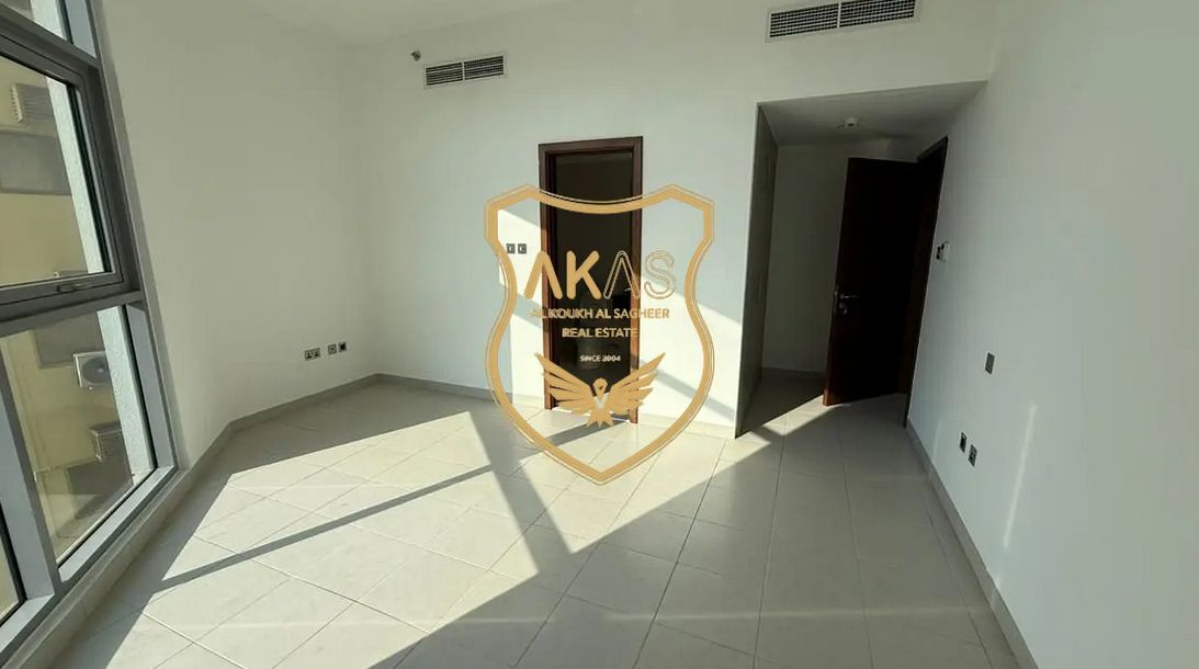 3 BEDROOM HALL KITCHEN APARTMENT | PRIVATE BALCONY | FULLY EQUIPPED GYM | STEPS FROM THE METRO