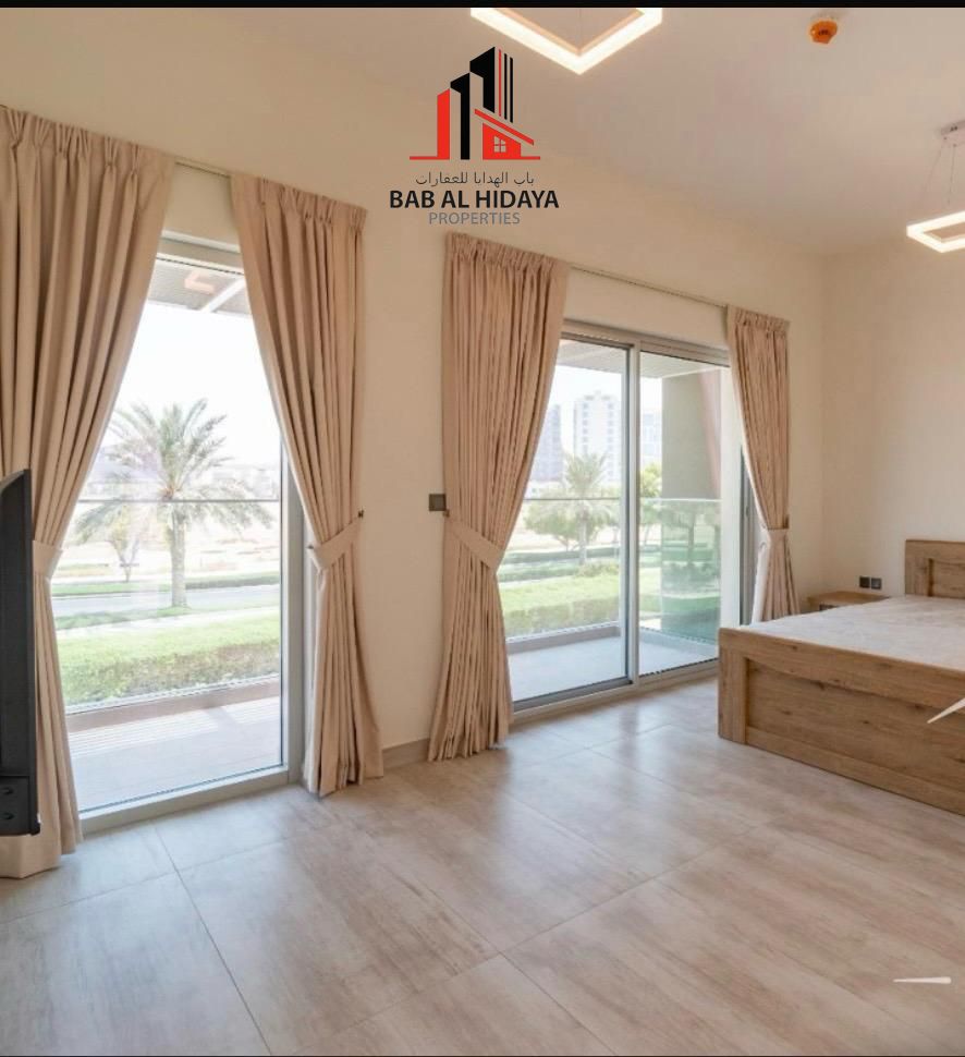 Super Luxury ! 4 Bedroom Villa ! Maidsroom ! Pool ! BBQ Area !
