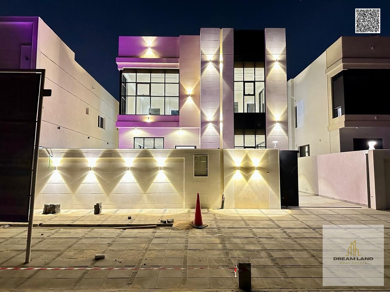 For sale: A villa with modern finishes in Al Helio 2 area, Ajman. Features include bedrooms, elegant design, and a setback. Excellent price includes r