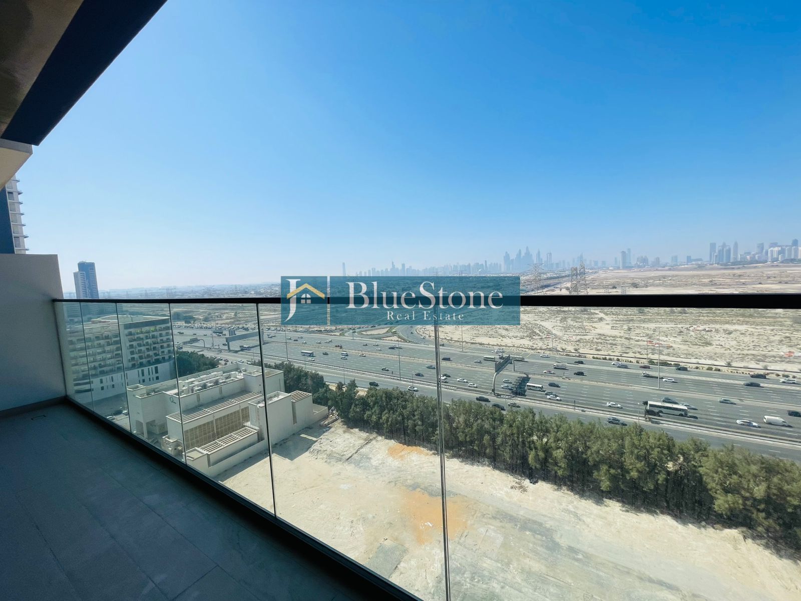 Modern One Bedroom | Open View | Available
