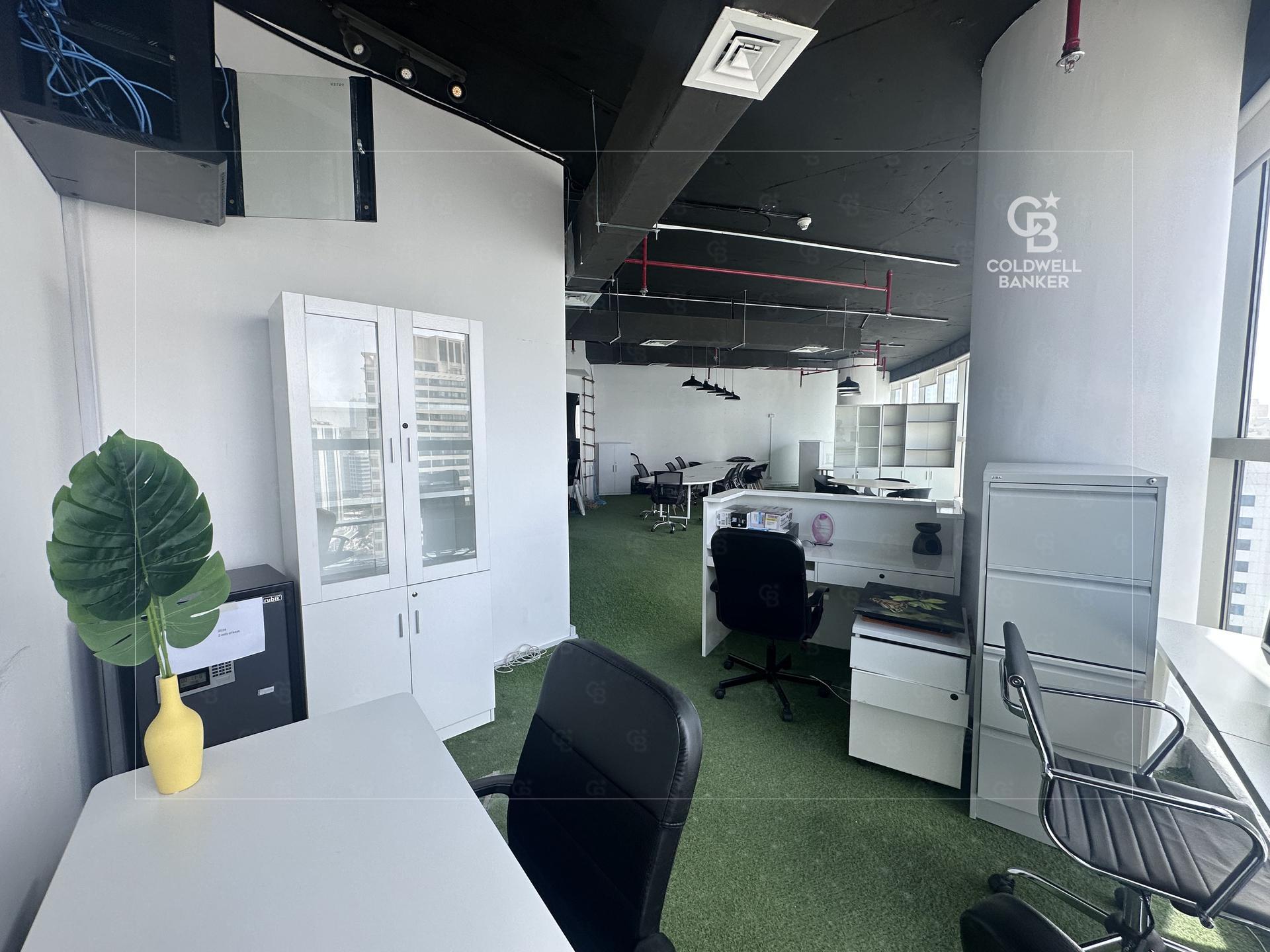 Fitted | High Floor with Huge Sales Floor