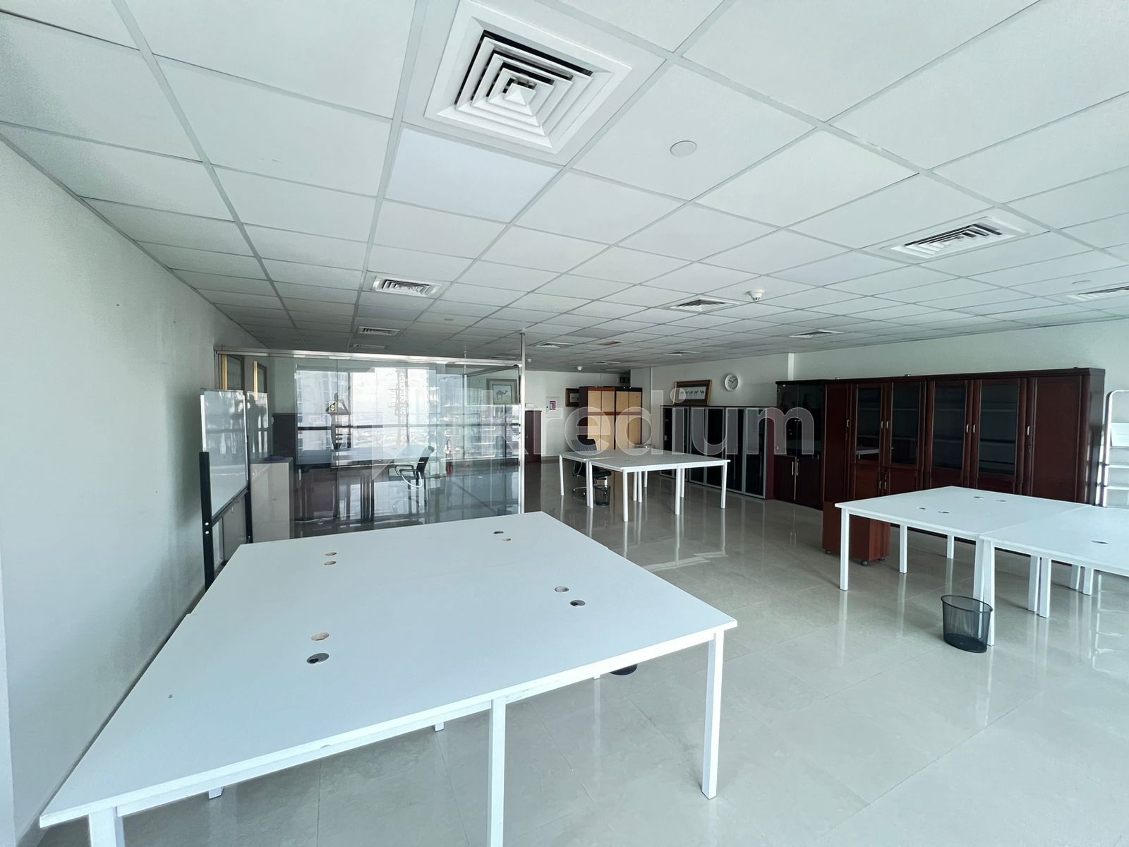 Vacant | Canal and Skyline View | Open Plan