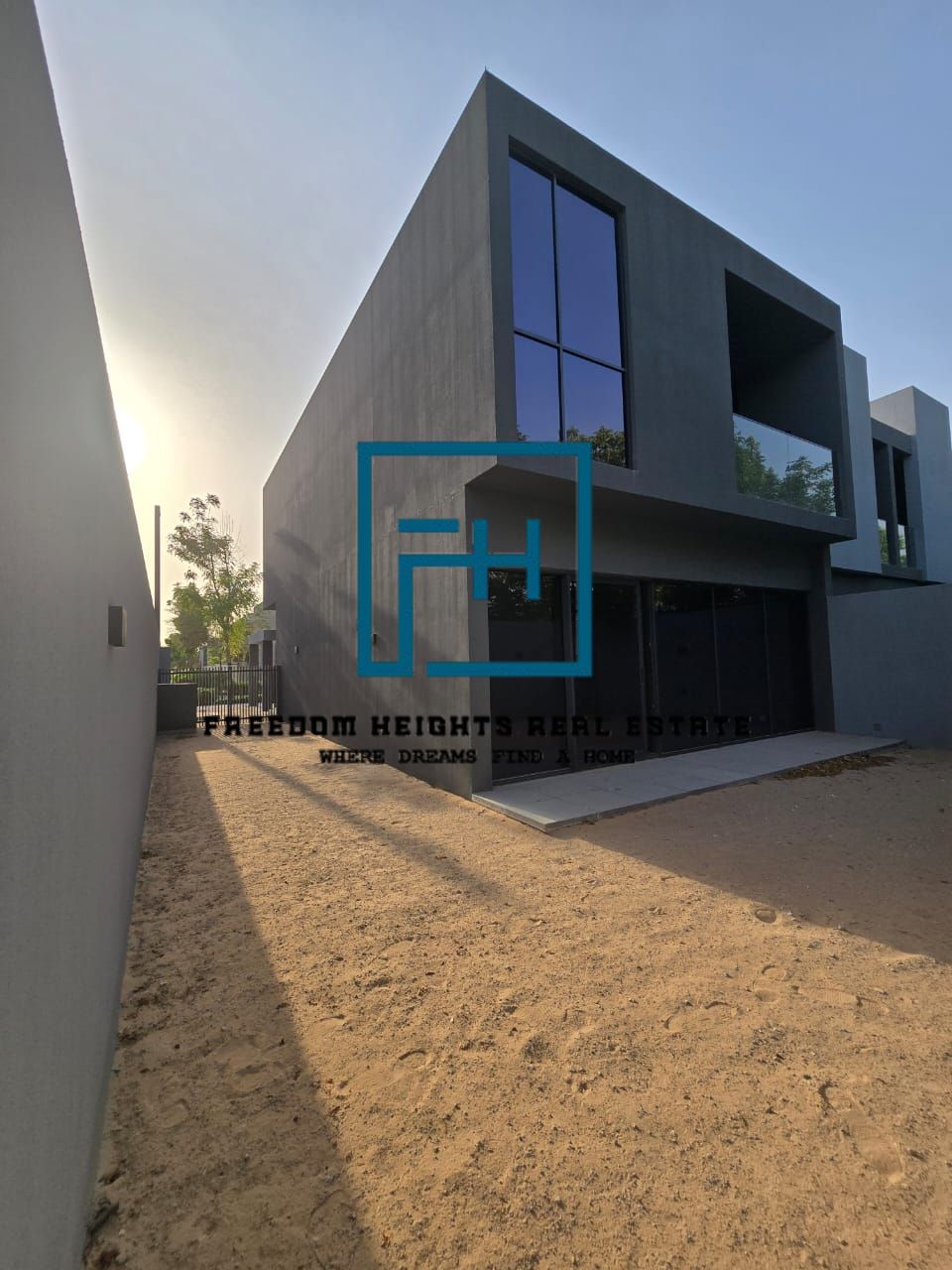 Modern 3-Bedroom Corner Townhouse for Sale | Robinia, Masaar