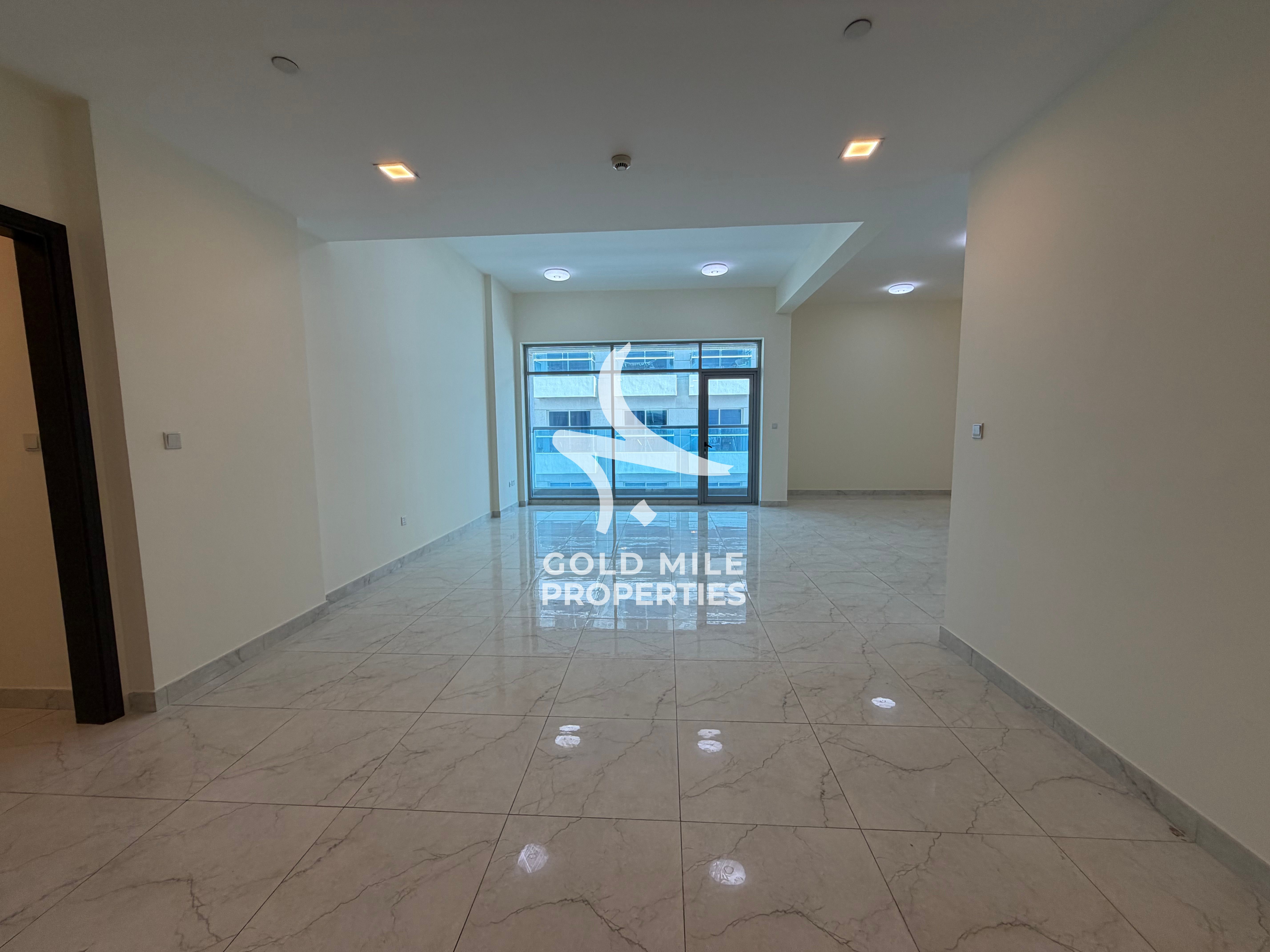 Chiller free for family 3 bhk with luxury living style and beautiful amenities near mall of emirates