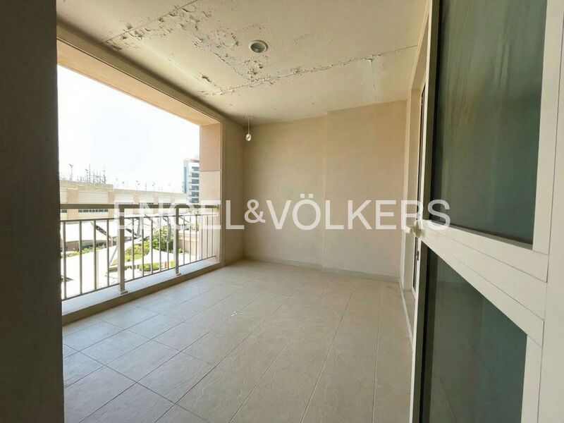 Unfurnished I Spacious Balcony I Green view