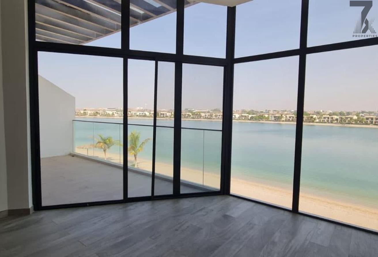 Elegant 4BR Seafront Villa in Prestigious