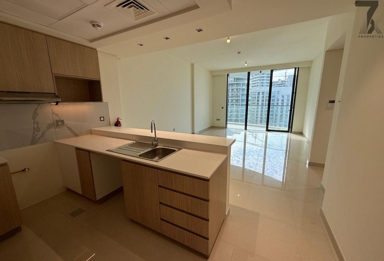 Pay 881,500 now to seller | remaining in 4 years