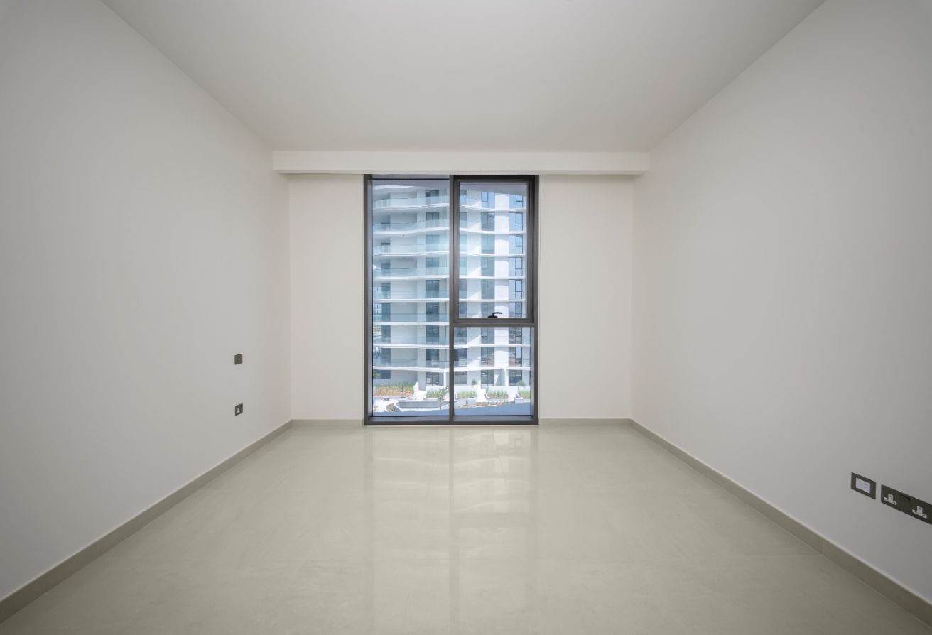 Spacious 2 Bedroom Central Bay