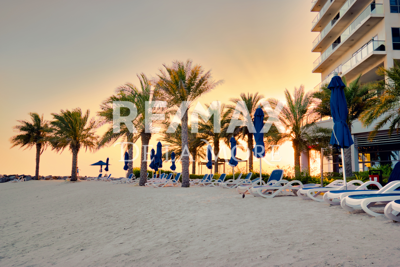 High Floor Closest to the Sea Great View Fully furnished Vacant