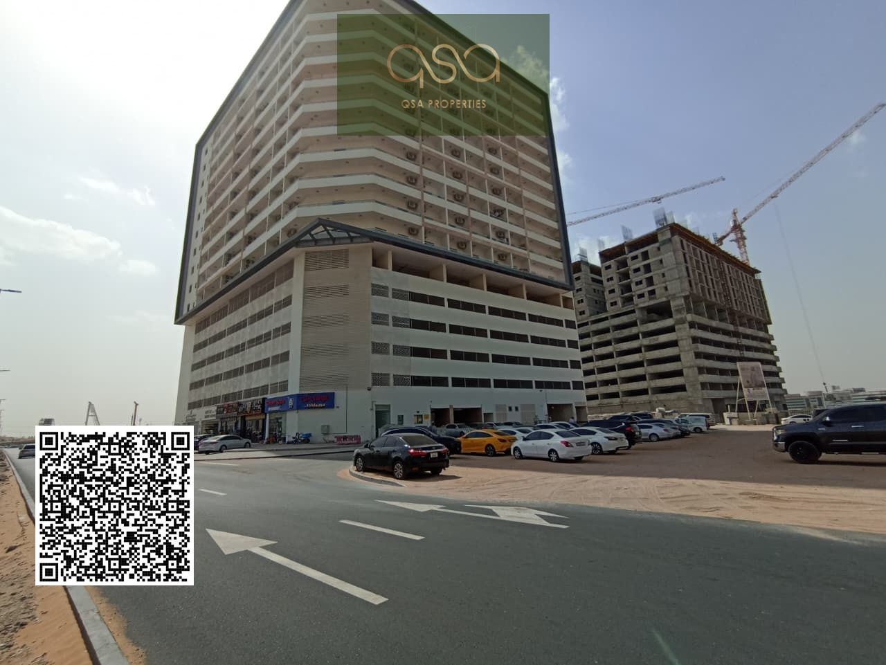 A golden opportunity for investment and investors in one of Ajman's most prestigious neighborhoods, Al Amrah area, next to Smart Tower. A prime and hi