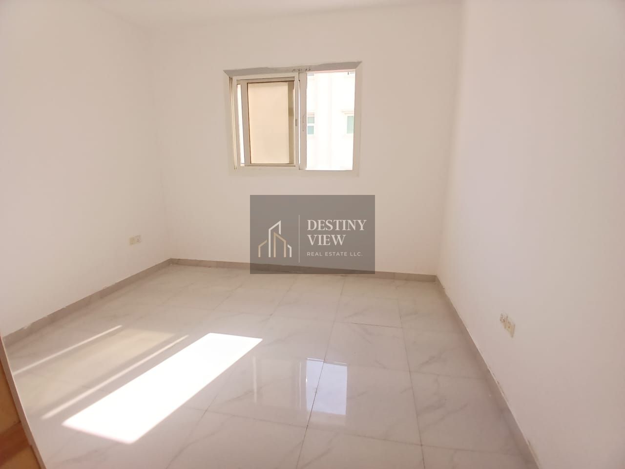 Like a brand new building 1bhk avilable just rent 33k Front of ambossder school